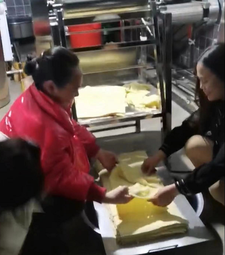 干豆腐皮機(jī)怎么做干豆腐 干豆腐皮機(jī)怎么做干豆腐