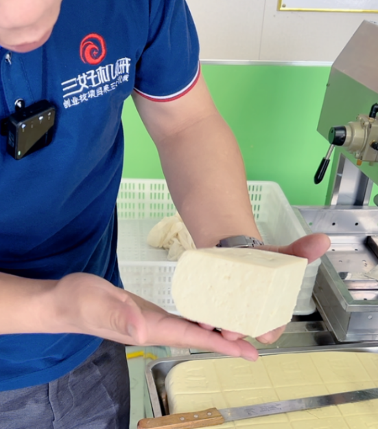 自動點漿豆腐機怎么做老嫩豆腐